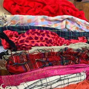 NINE colorful, warm winter scarves